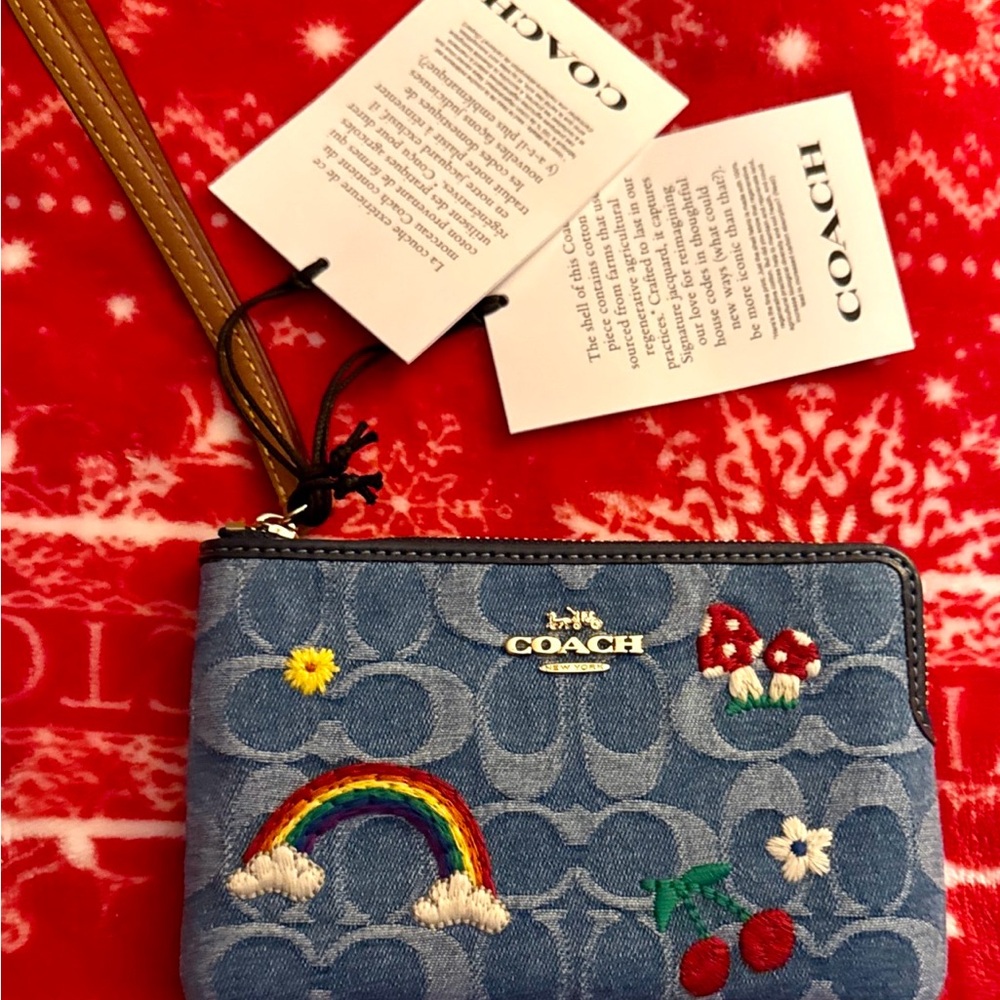 Coach Signature Denim Wristlet w/ too cute Embroidery Patterns, new with tags - Picture 8 of 9